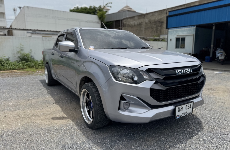 ISUZU ALL NEW 1.9  4DR S